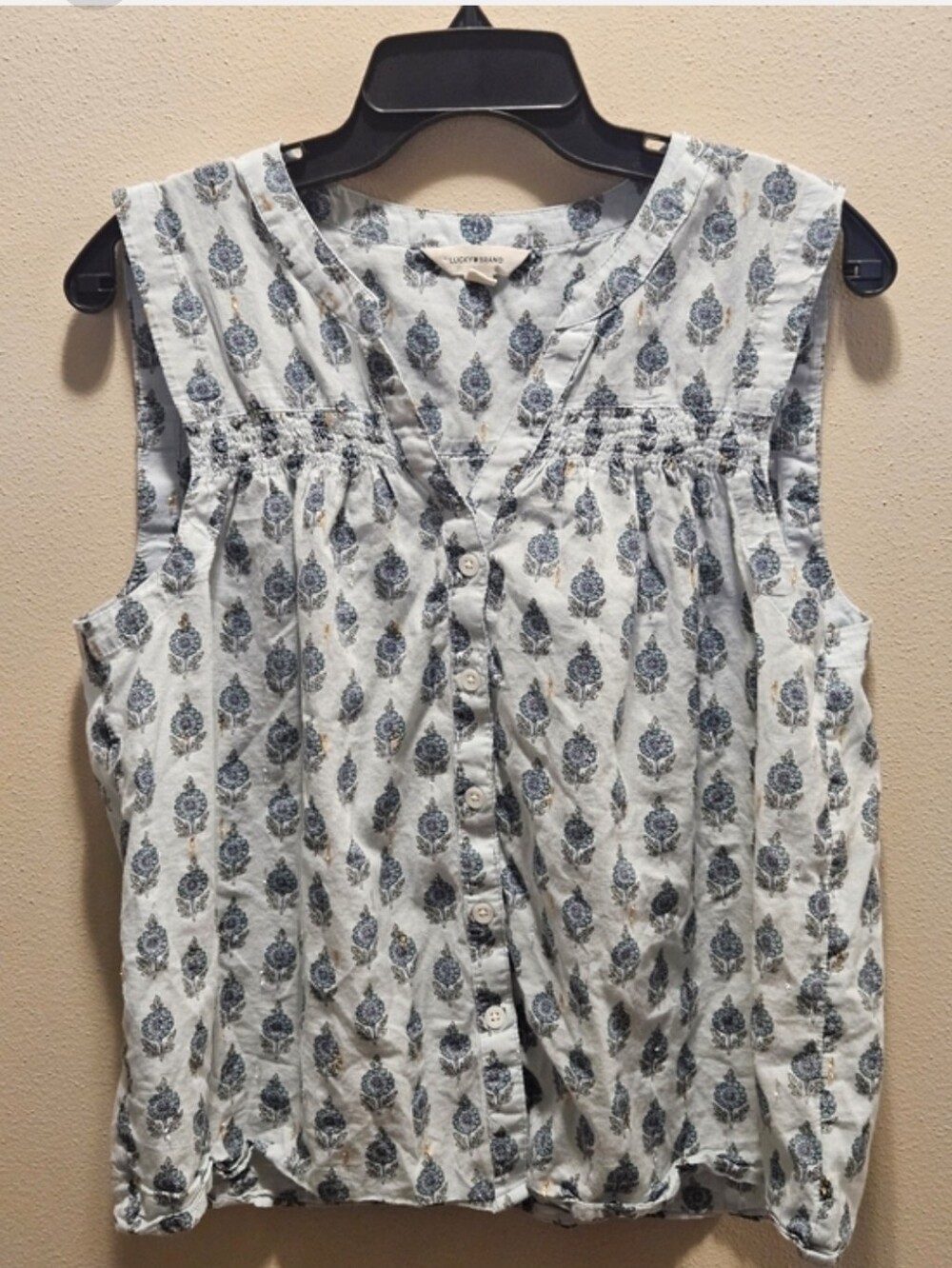 Lucky Brand White & Blue Printed Sleeveless Button-Front Top